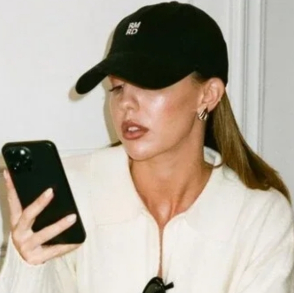 NWT $68 Rumored "Angel of Mine" Stud Earrings – Gold - Picture 6 of 6